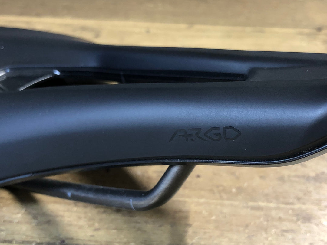 KL928 フィジーク fizik TEMPO ARGO R3 サドル KIUMレール 150mm