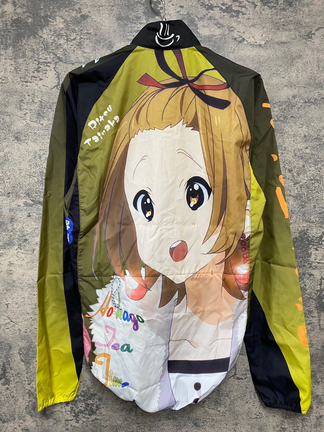 KD860 モノクローバー MONOCLOVER 長袖 ウィンドブレーカー 黒 黄 S けいおん！田井中律 Birthday ver.