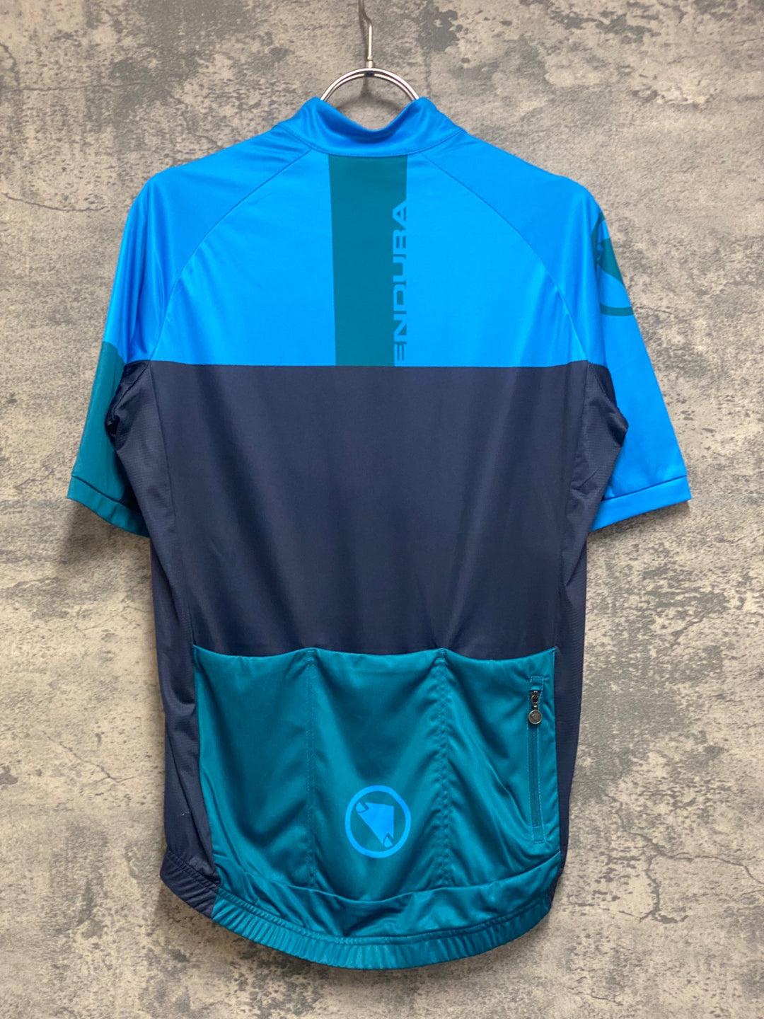 JN854 エンデュラ ENDURA 半袖サイクルジャージ 黒青 XS