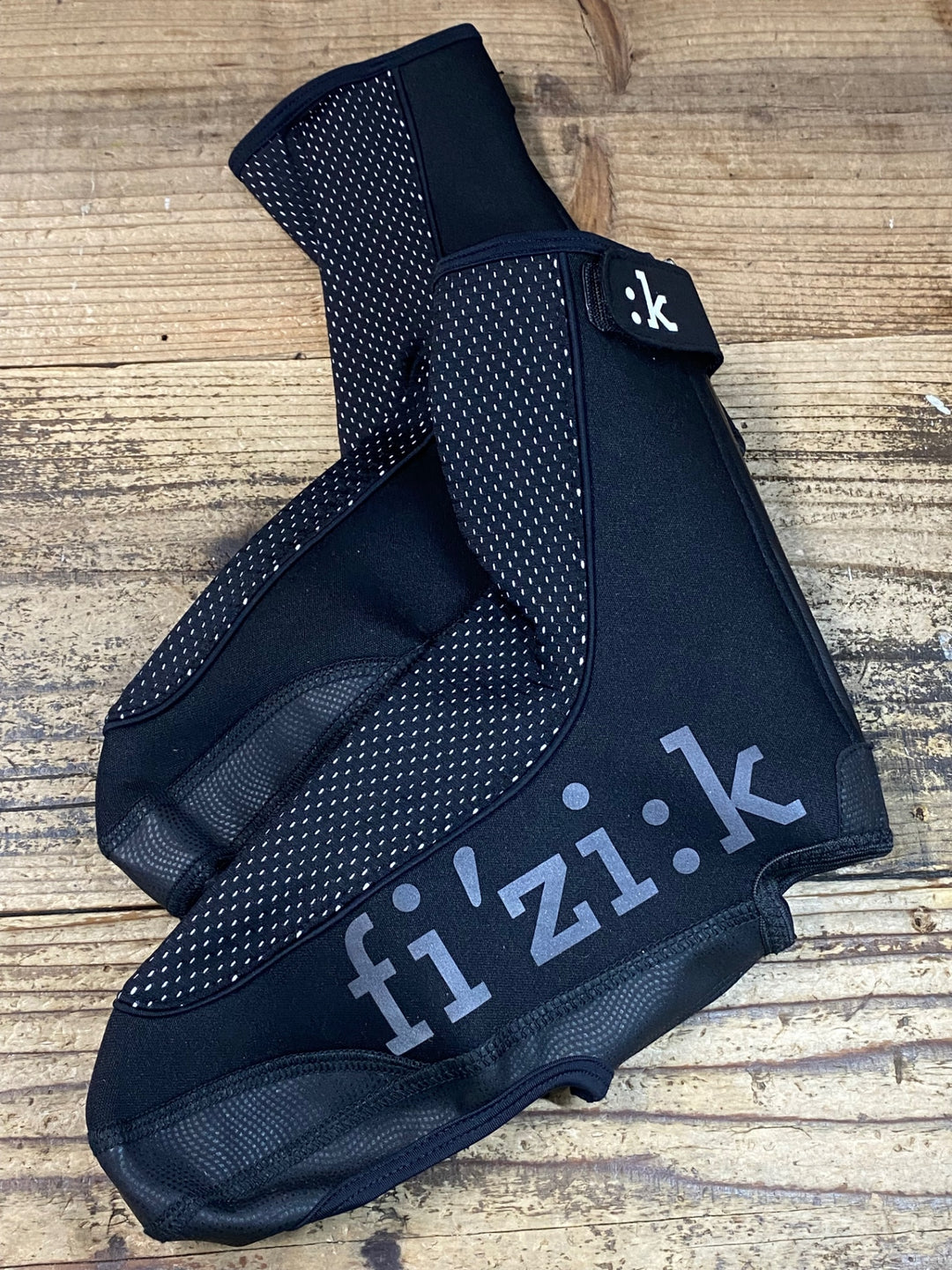JW421 フィジーク fizik シューズカバー 黒 M