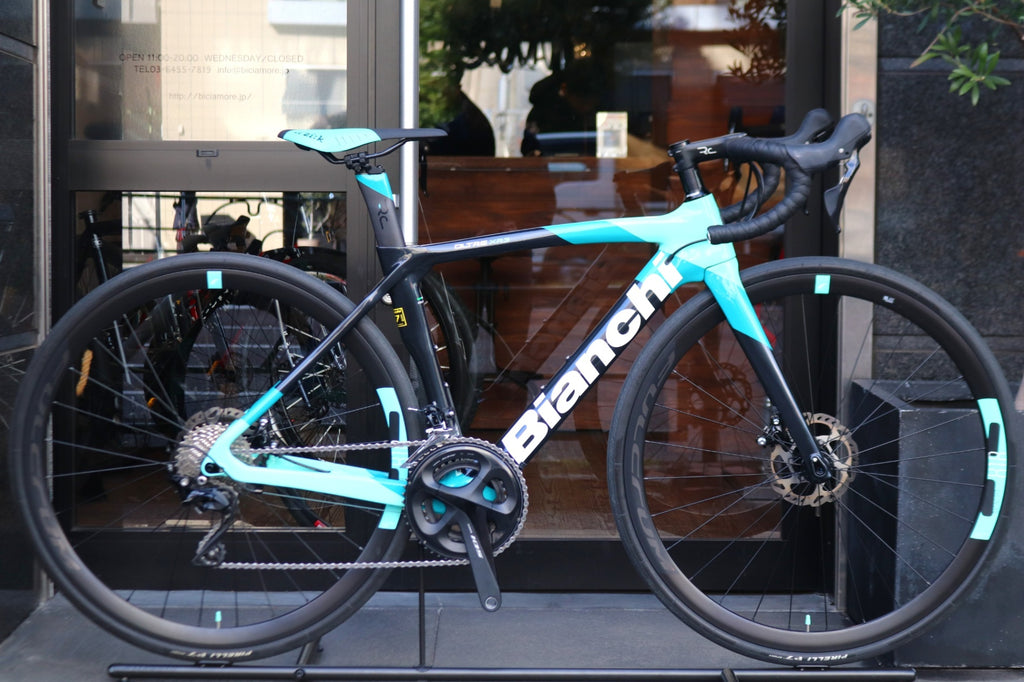 【美品】Bianchi Oltre XR3 フルカーボン 105 完成品 ビアンキ BIANCHI オルトレ OLTRE XR3 DISC 2022 55サイズ シマノ 105