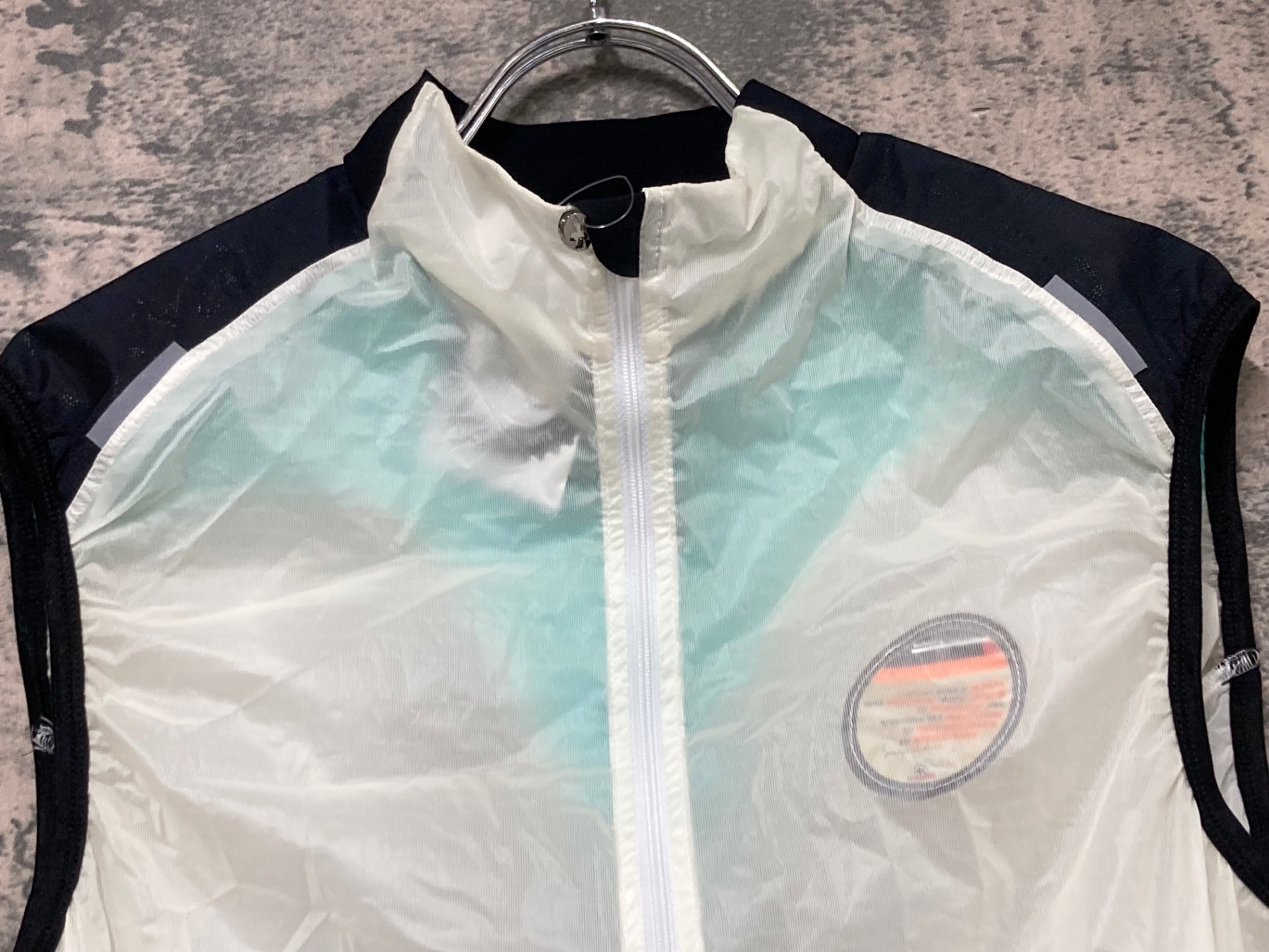 【新品】アソス　サイクルジレ スイスのプレミアムサイクルウェア ASSOS（アソス） ポップアップ
