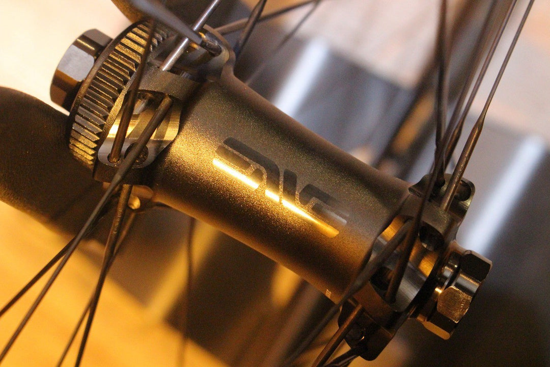 エンヴィ ENVE SES2.3 NEW STRAIGHT SPOKE カーボン チューブレスレディ ホイールセット XDRフリー 【名古屋店】