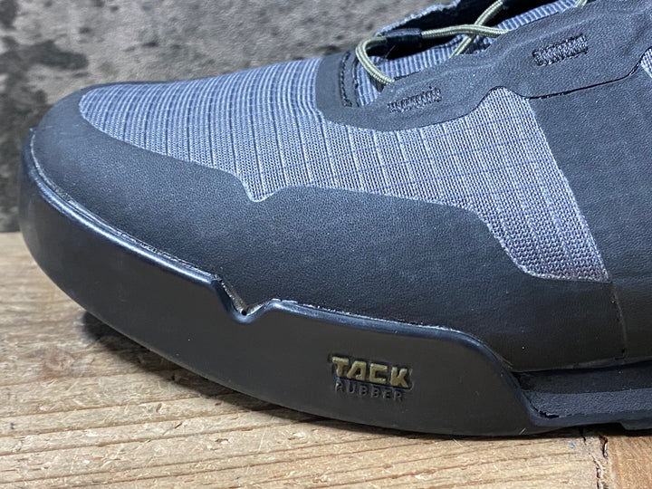 KE110 ジロ GIRO TRACKER FASTLACE フラットシューズ 黒グレー EU41