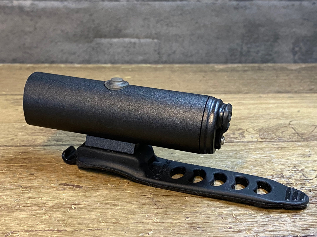 JT163 レザイン LEZYNE CLASSIC DRIVE 700 XL フロントライト 黒 点灯確認済み