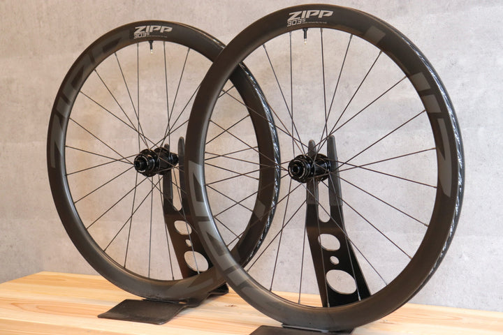 ジップ ZIPP 303S DISC シマノ 11/12S 23㎜ フックレス カーボン チューブレス ホイールセット 【さいたま浦和店】