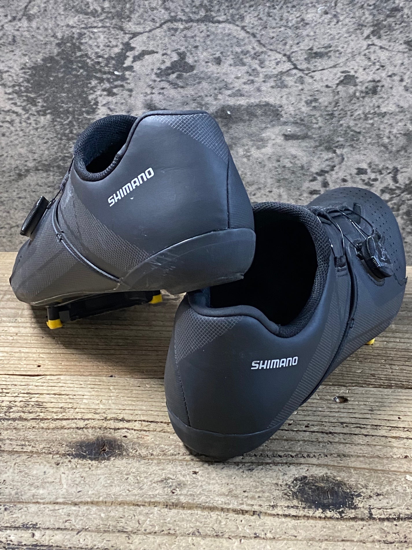 KC525 シマノ SHIMANO SH-RC300 SPD-SL ビンディングシューズ 43サイズ