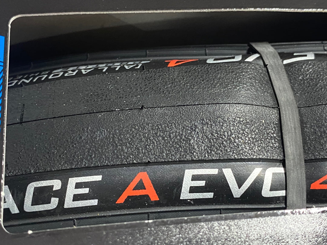 JW459 パナレーサー PANARACER RACE A EVO 4 クリンチャー タイヤ 700x23C (黒/黒)