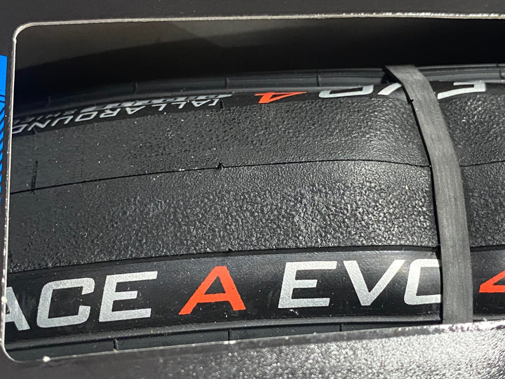 JW459 パナレーサー PANARACER RACE A EVO 4 クリンチャー タイヤ 700x23C (黒/黒)