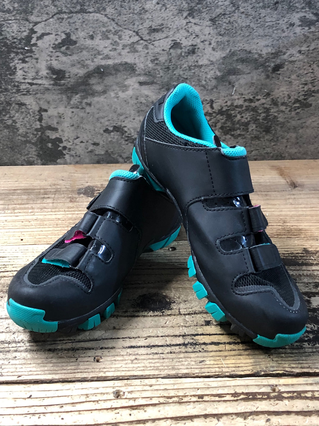 KG418 フィジーク fizik M6 MTB shoes WOMAN ビンディングシューズ 2穴 ブラック レディース EU36 ※ペン字あり
