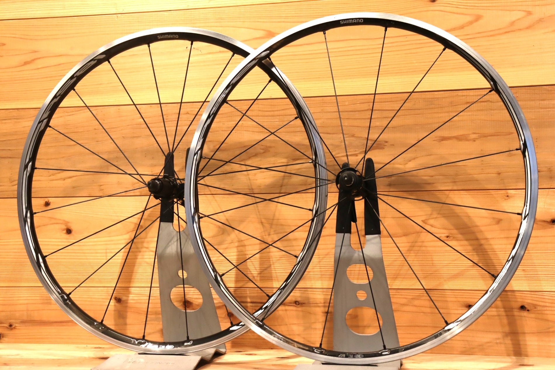 シマノ　WH-RS81-CL24 クリンチャーホイル　11s シマノ SHIMANO WH-RS81-C24-CL アルミ/カーボン クリンチャー