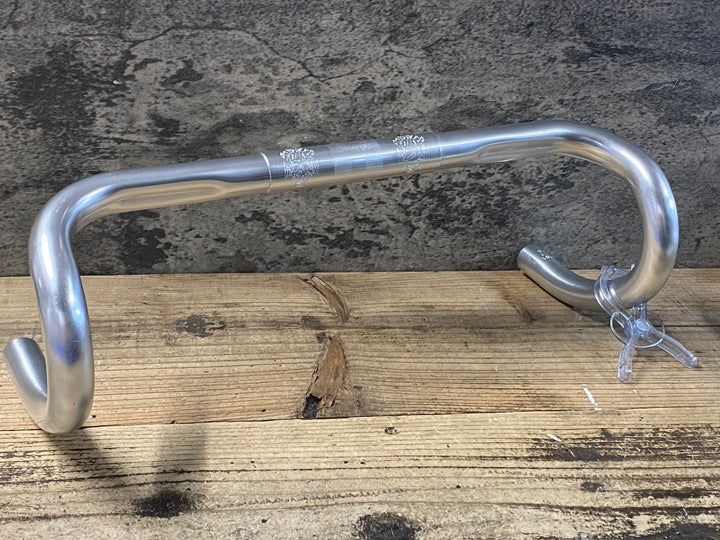 KJ377 日東 NITTO M151F アルミドロップハンドル シルバー 400mm Φ26.0