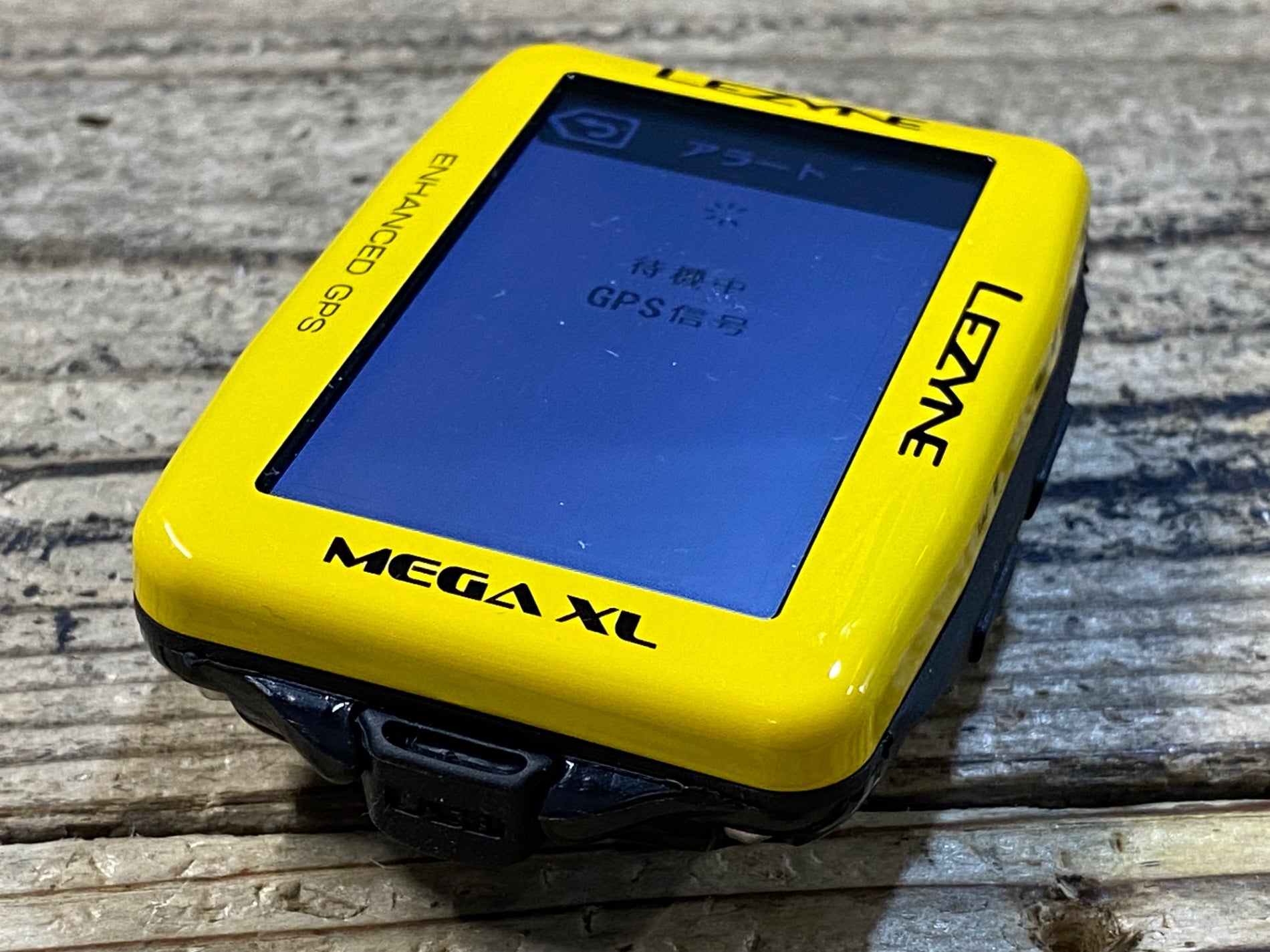 JY970 レザイン LEZYNE MEGA XL GPS サイクルコンピューター 黄 SPD