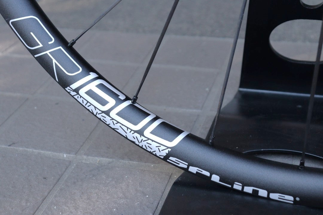 DT SWISS GR1600 スプライン Spline 25 DB 650B アルミ チューブレスレディ フロントホイール ワイドリム 24C 【横浜店】