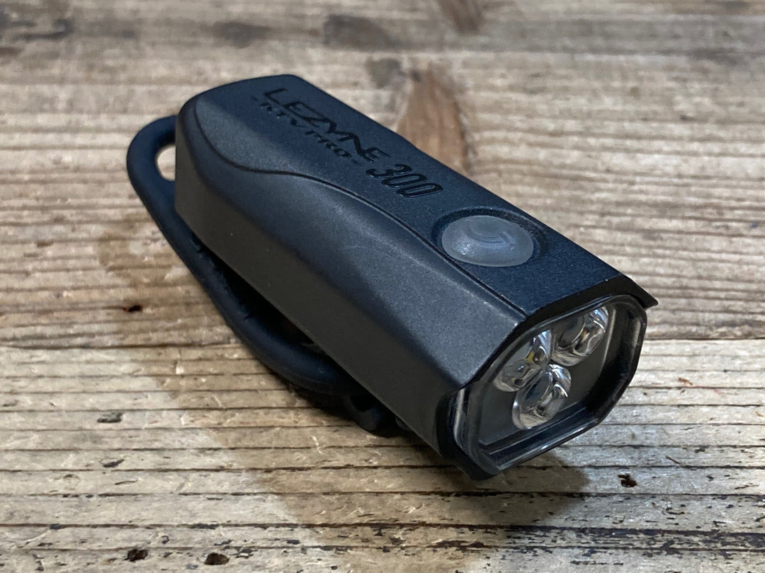 JT164 レザイン LEZYNE KTV PRO 300 フロントライト 黒 点灯確認済