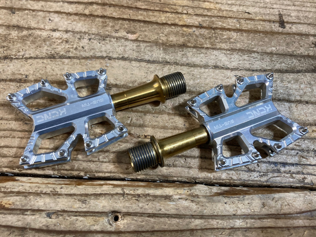 KH986 KCNC KYREX SLIM ROAD PLATFORM フラットペダル ステンレススピンドル シルバー