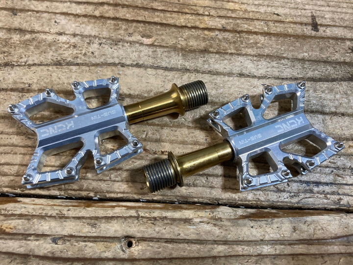 KH986 KCNC KYREX SLIM ROAD PLATFORM フラットペダル ステンレススピンドル シルバー