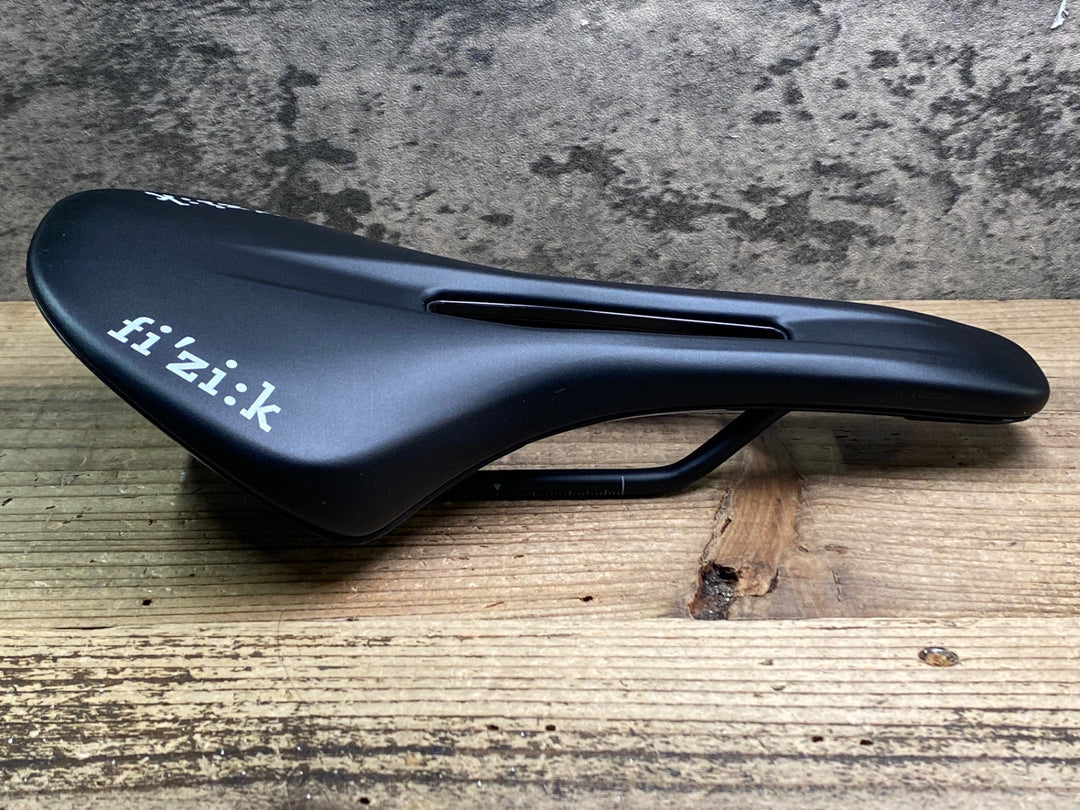 JN336 フィジーク fizik アンタレス ANTARES VENTO サドル S-Alloy 黒 140mm