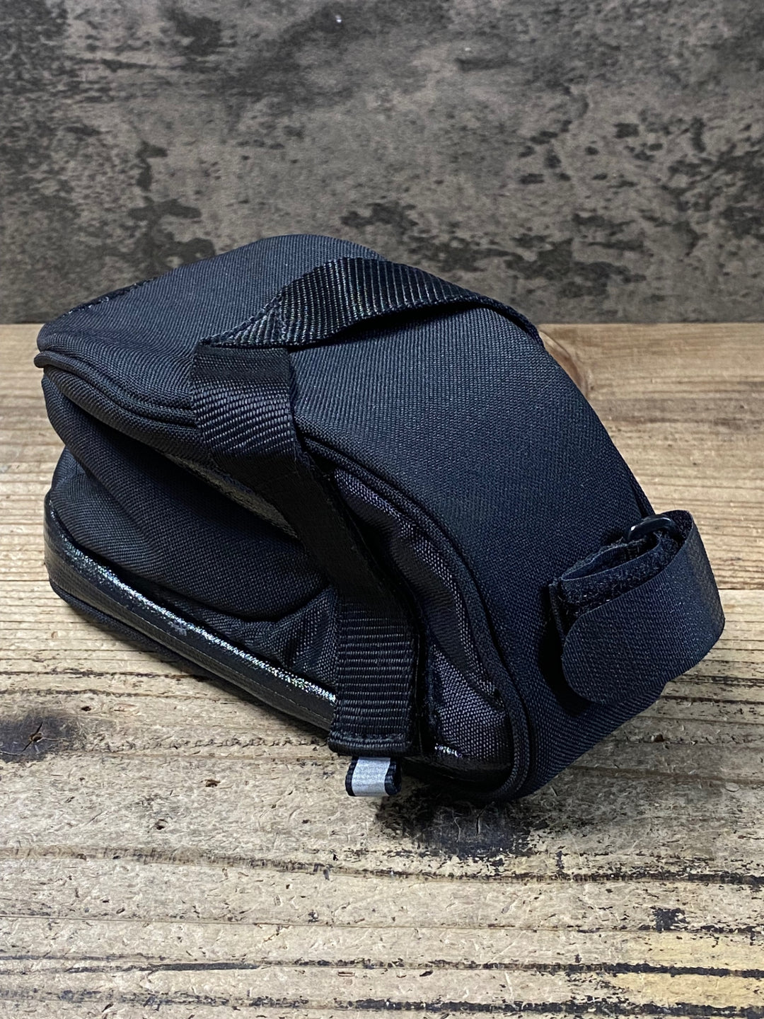 KF872 ボントレガー BONTRAGER サドルバッグ 黒
