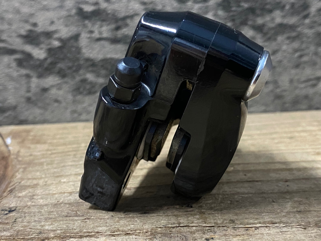 KQ206 シマノ SHIMANO 105 BR-R7070 ディスクブレーキキャリパー リア 油圧