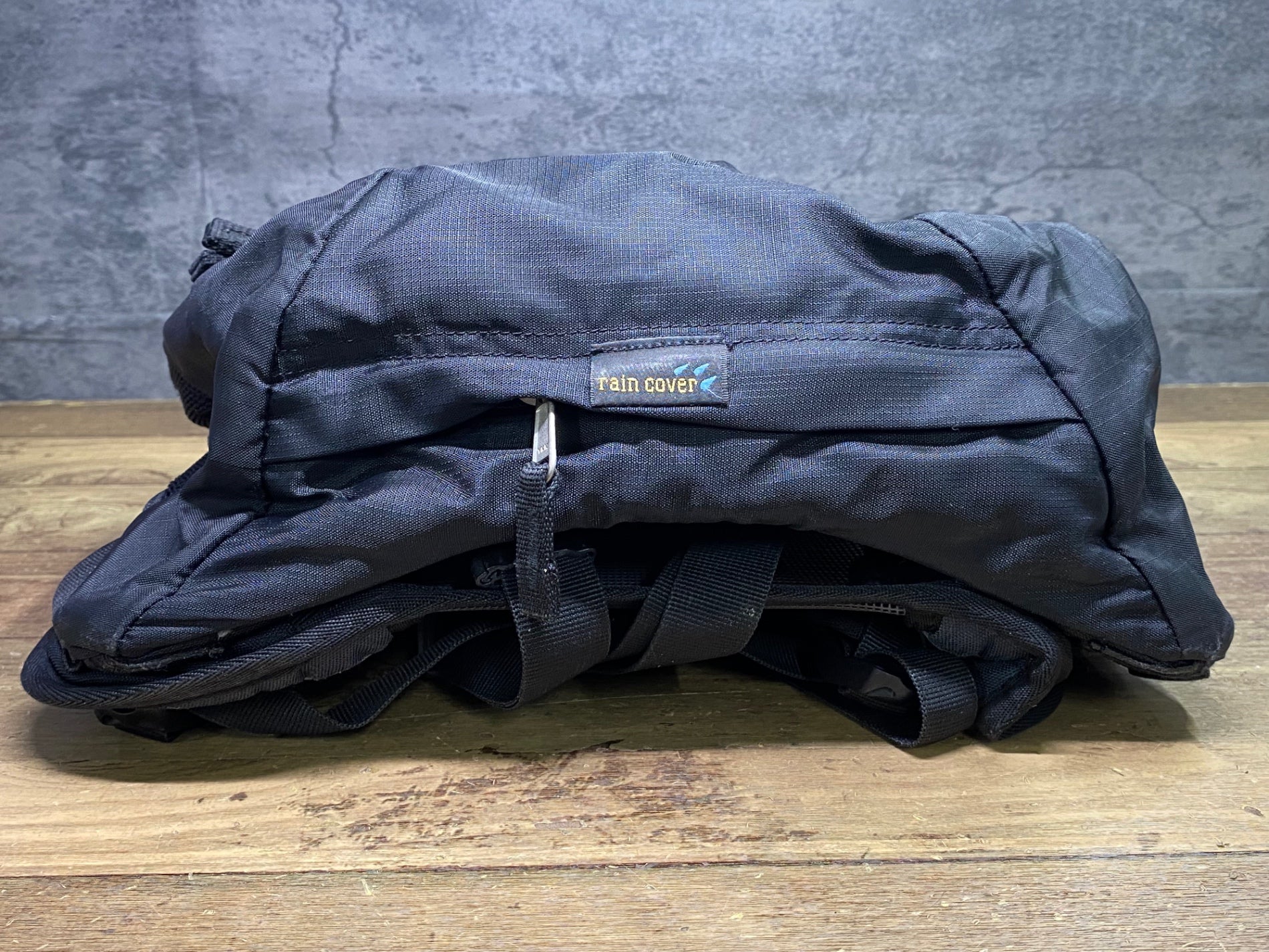 JG992 ドイター deuter RACE EXP AIR リュック バックパック 黒 – BICI