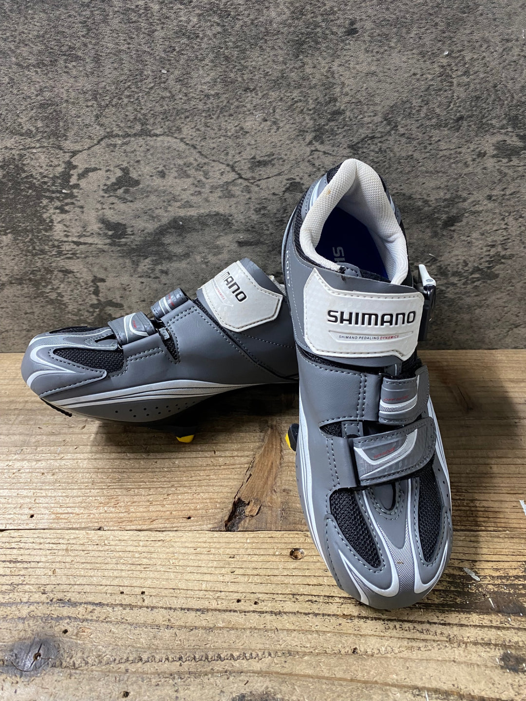 KB088 シマノ SHIMANO R087 SH-R087G ビンディングシューズ 3穴 グレー EU41