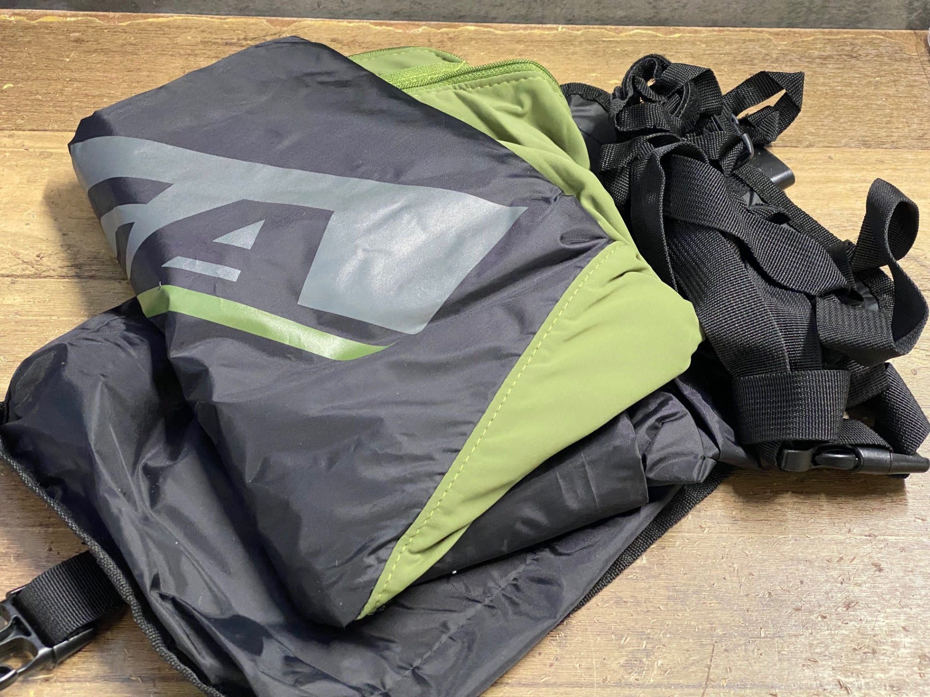 KB255 タイオガ Tioga 輪行袋 黒 緑 – BICI AMORE ONLINE STORE