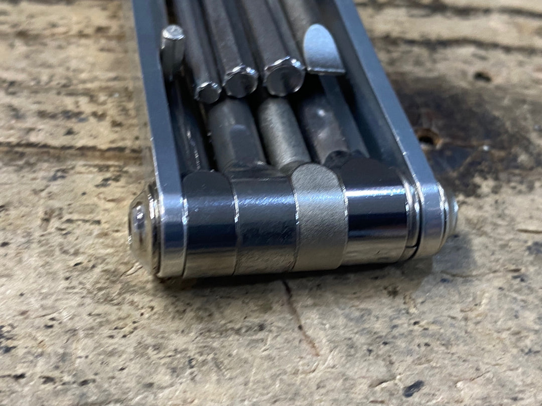 KD044 レザイン LEZYNE V5 携帯工具