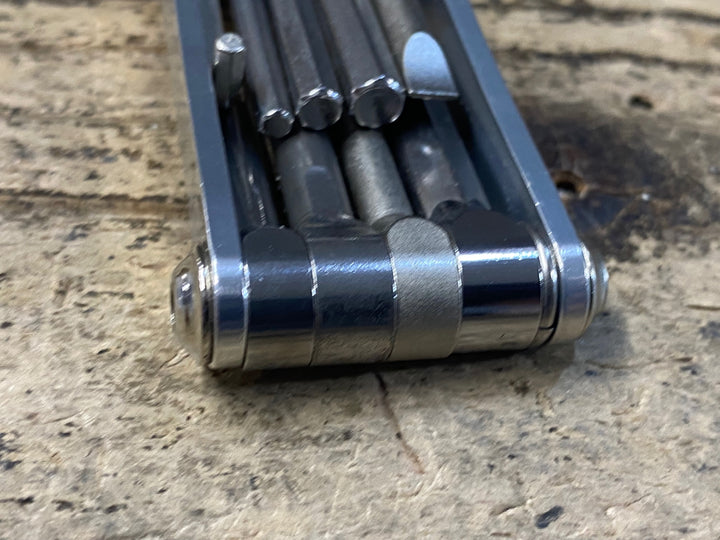 KD044 レザイン LEZYNE V5 携帯工具