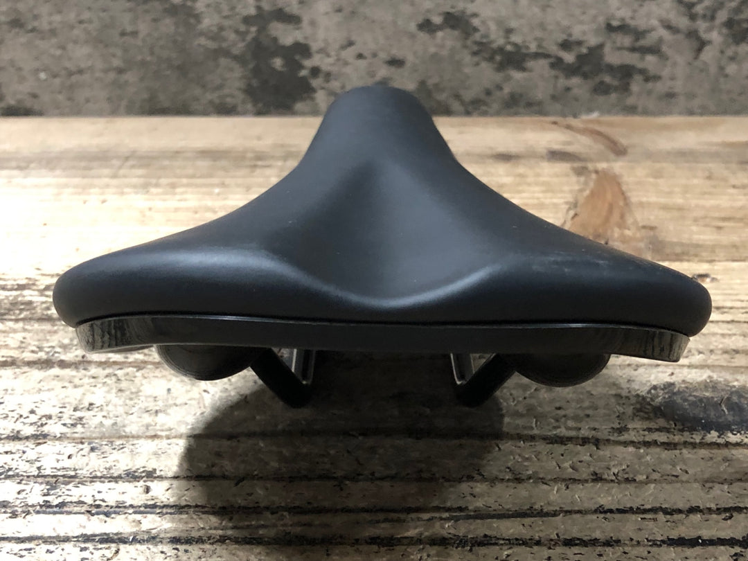 JZ388 ファブリック Fabric Shallow Sport サドル 140mm