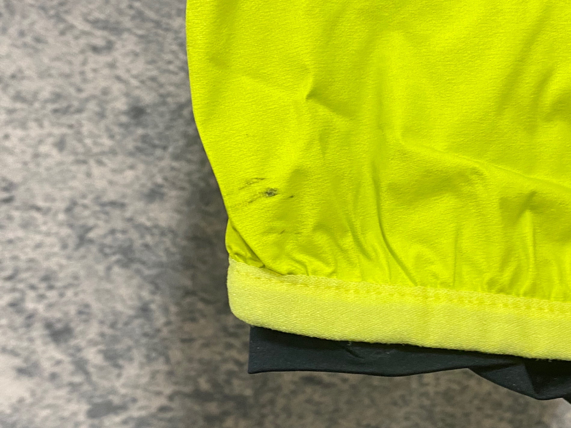 JZ863 ラファ Rapha CORE RAIN JACKET Ⅱ 長袖 レインジャケット 黄 XL