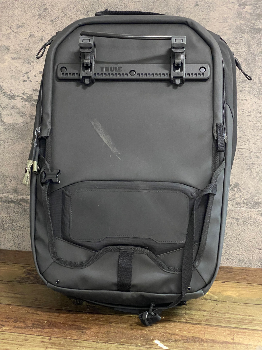 KF392 スリー thule paramount パニアバッグ 黒 バックル割れ