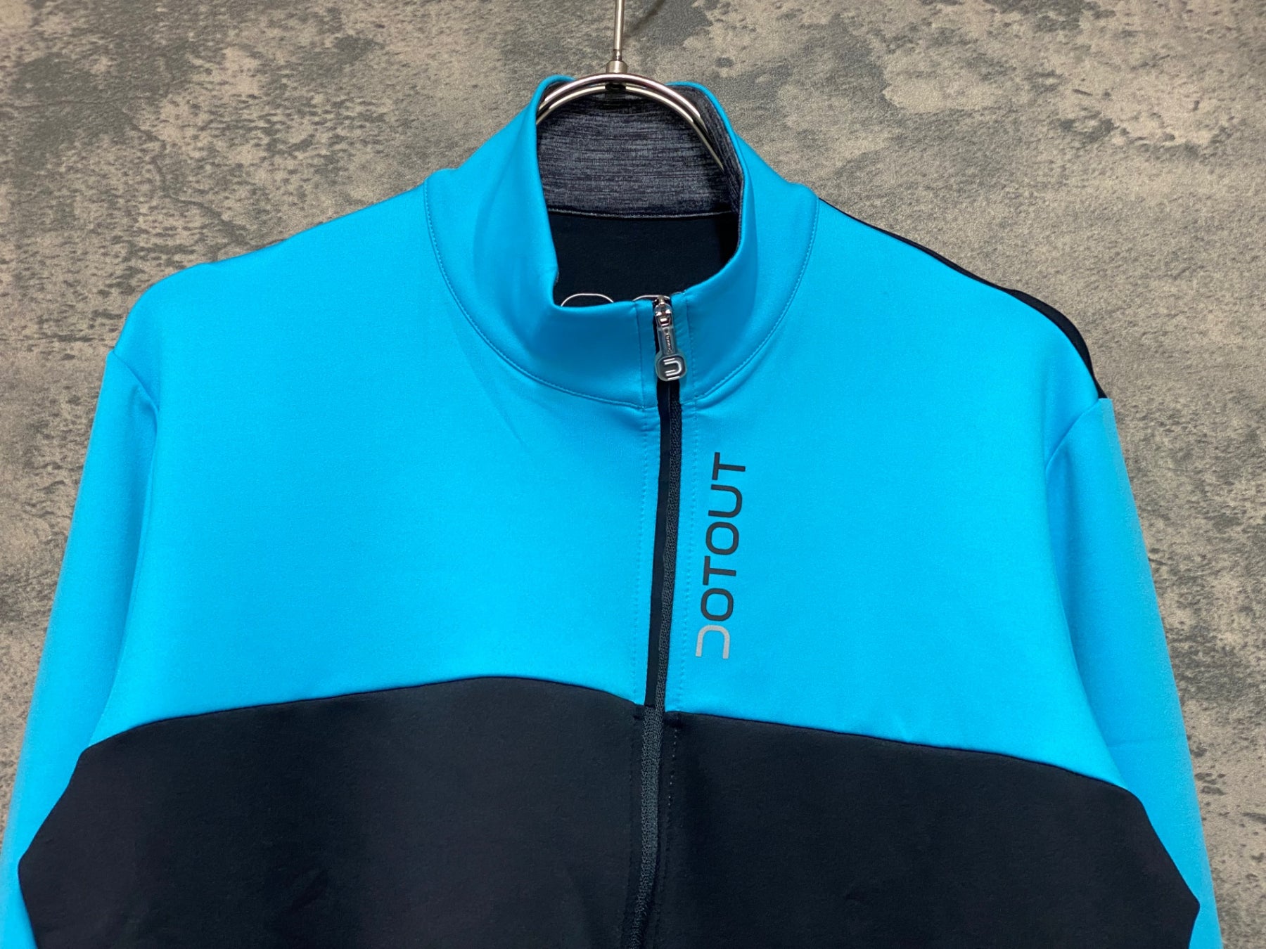 JU776 ドットアウト DOTOUT 長袖 サイクルジャージ 黒 水色 L – BICI