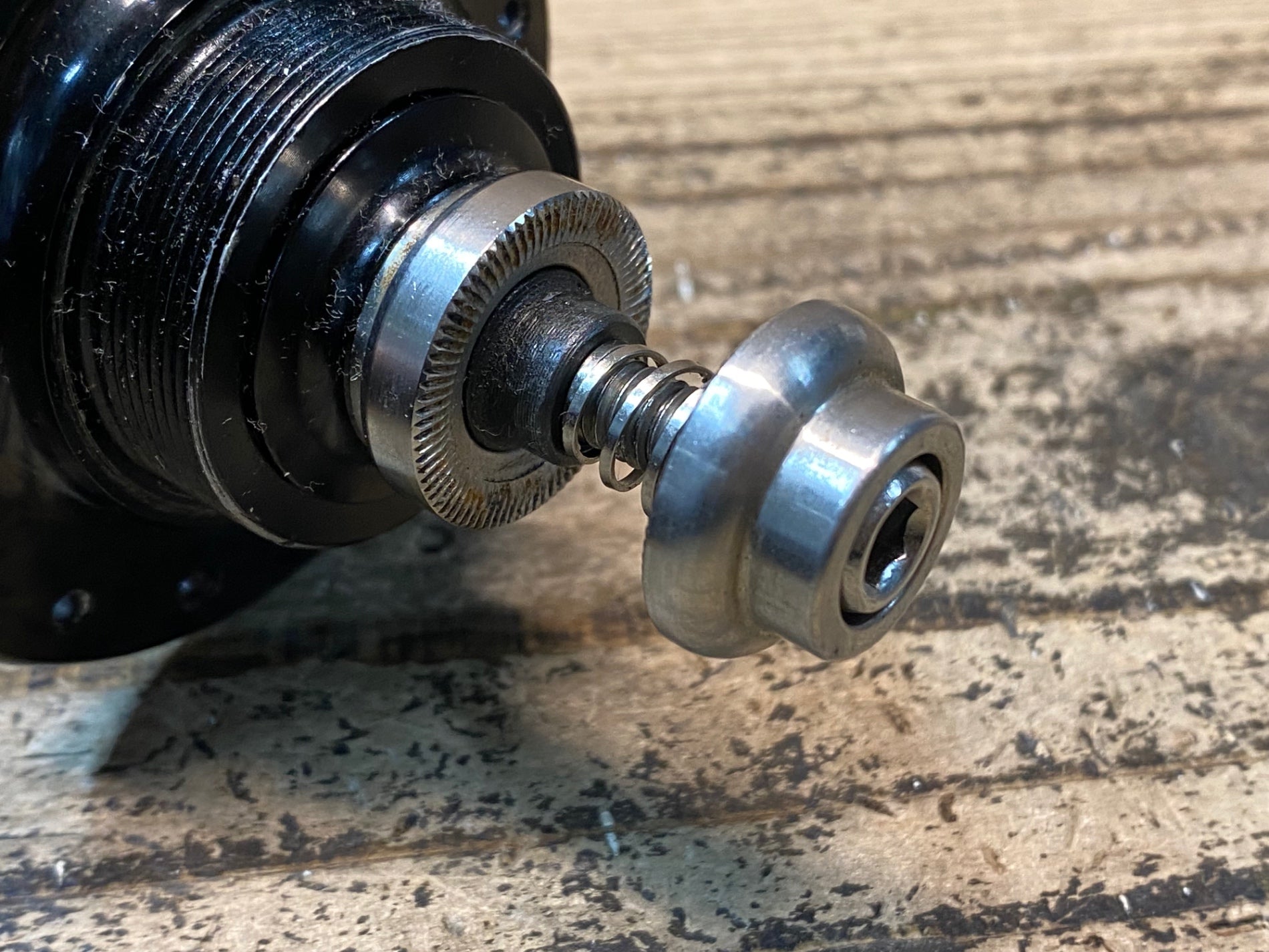 JP197 サーリー SURLY ultra new disc rear hub ハブ 32H シングル