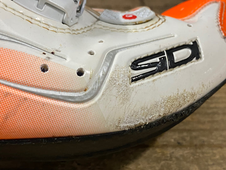 KM354 シディ SIDI WIRE CARBON ビンディングシューズ ホワイト オレンジ 40 3穴 ※固定バンド2色付属、サイド削れ傷