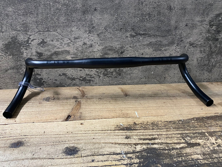 KO878 PNW The Coast Handlebar アルミドロップハンドル エンドC-C560mm