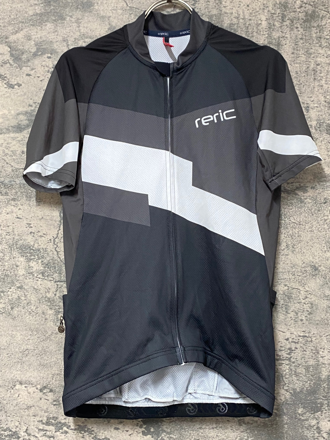 KJ369 レリック reric 半袖 サイクルジャージ 黒 白 グレー M