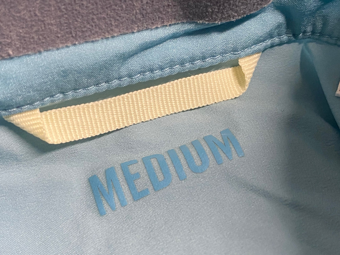 JZ546 ラファ Rapha WIND JACKET 長袖 ウインドブレイカー 水色 M ※チャック破損