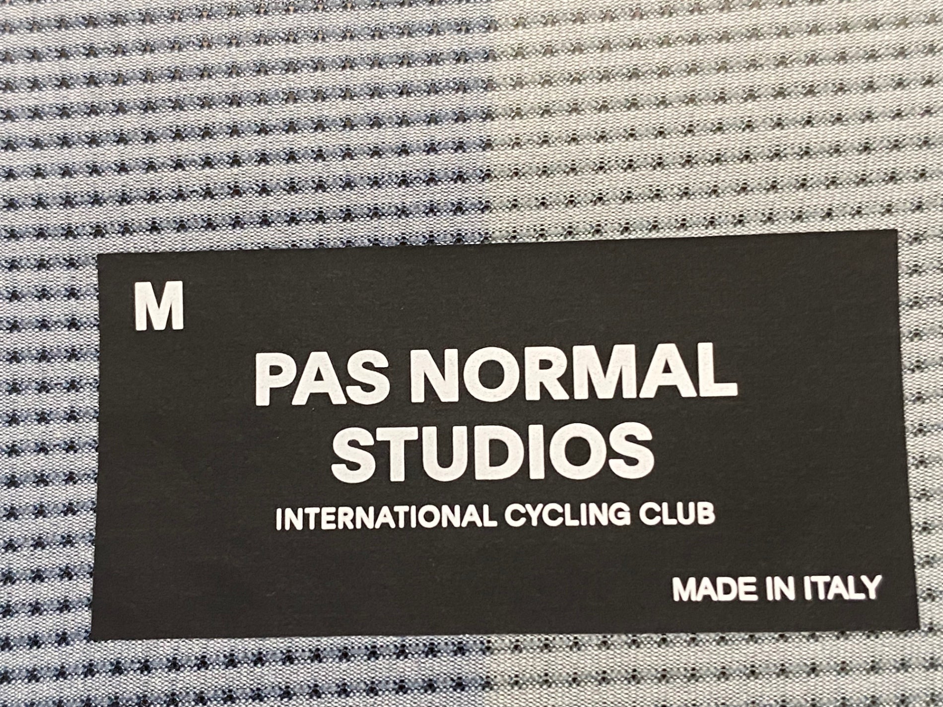 JM852 パスノーマルスタジオ PAS NORMAL STUDIOS TKO Speedsuit 半袖