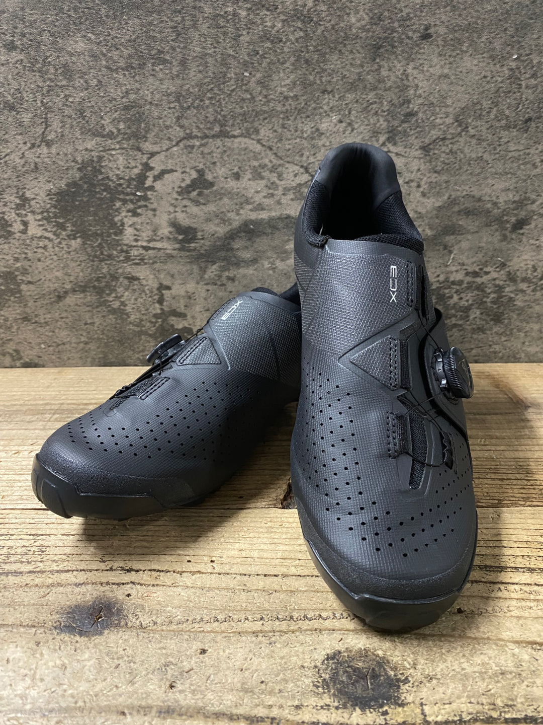 KJ341 シマノ SHIMANO XC3 SHXC300M ビンディングシューズ 黒 EU43