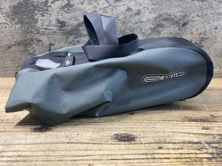 KG979 オルトリーブ ORTLIEB サドルバッグ WATERPROOF ※マウンティングセット欠品