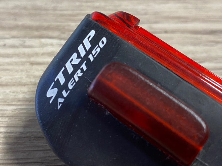JP791 レザイン LEZYNE STRIP ALERT 150 テールライト