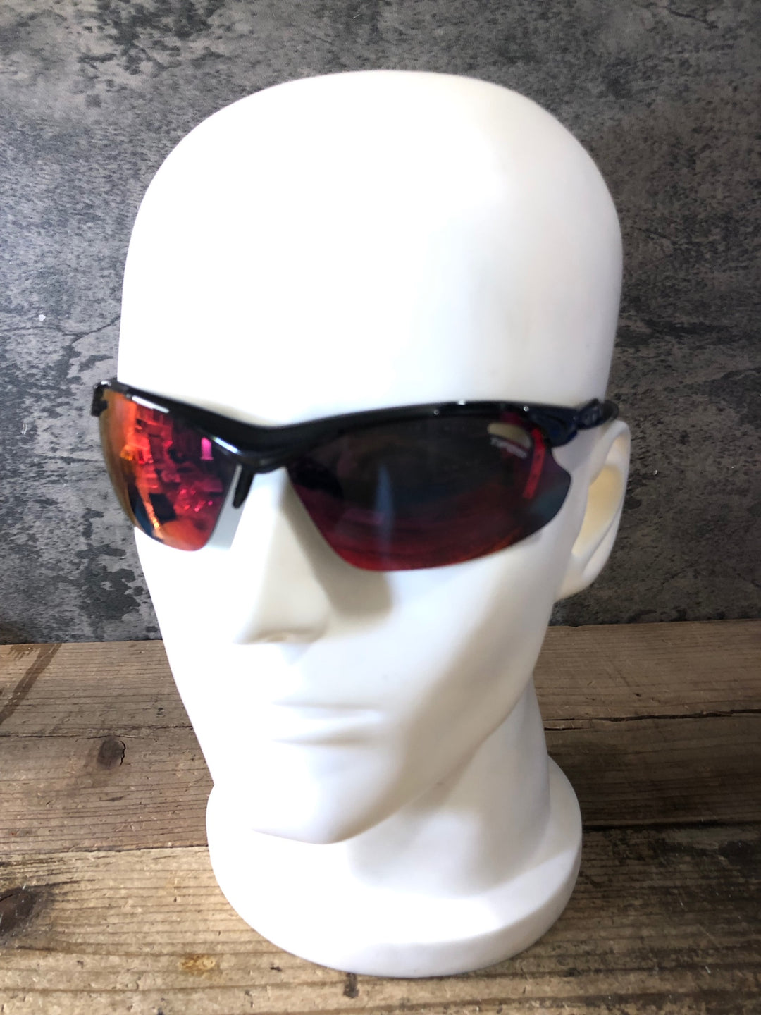 JN525 ティフォージ TIFOSI アイウェア サングラス