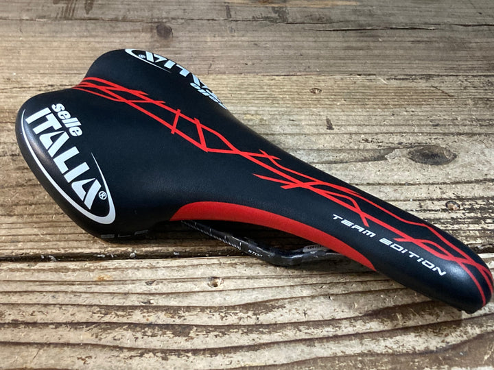JY470 セライタリア SELLE ITALIA SLR Team Edition サドル 赤 カーボンレール