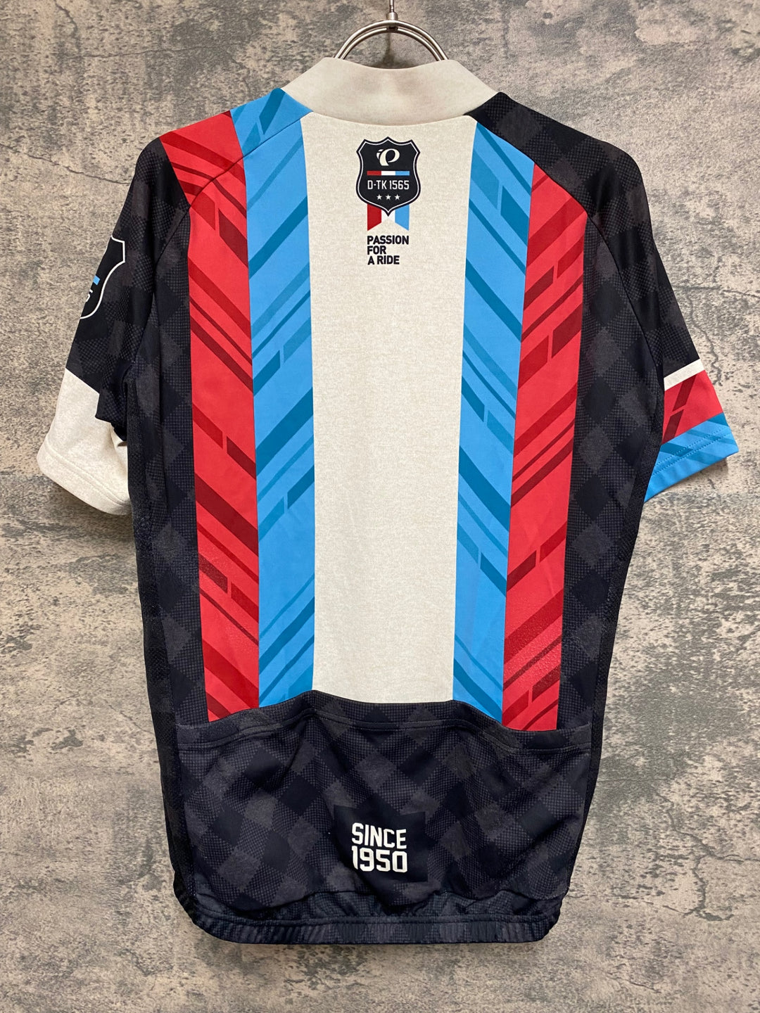 JP276 パールイズミ PEARL iZUMi 半袖 サイクルジャージ 黒 総柄 L