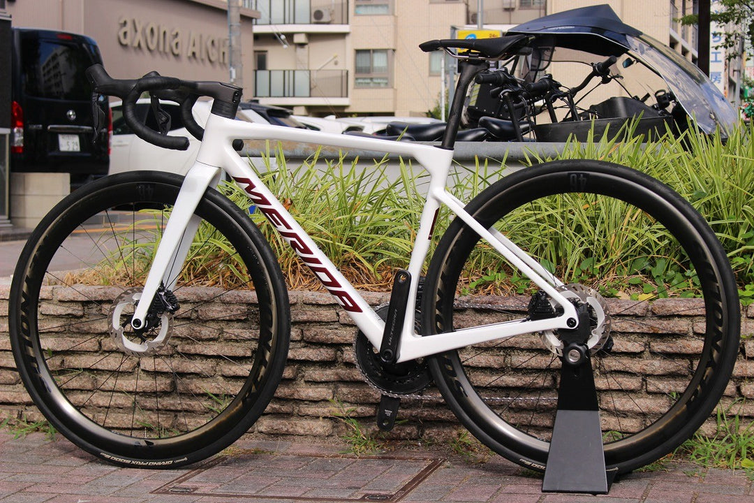 メリダ MERIDA スクルトゥーラ SCULTURA 8000 2025 XSサイズ アルテグラ R8170 DI2 12S カーボン ロードバイク 【名古屋店】