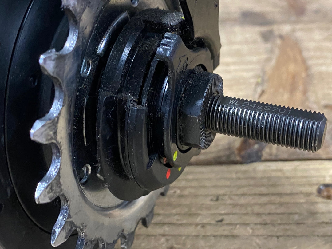 KM101 シマノ SHIMANO ALFINE SG-S7001-8 リアハブ 内装八段