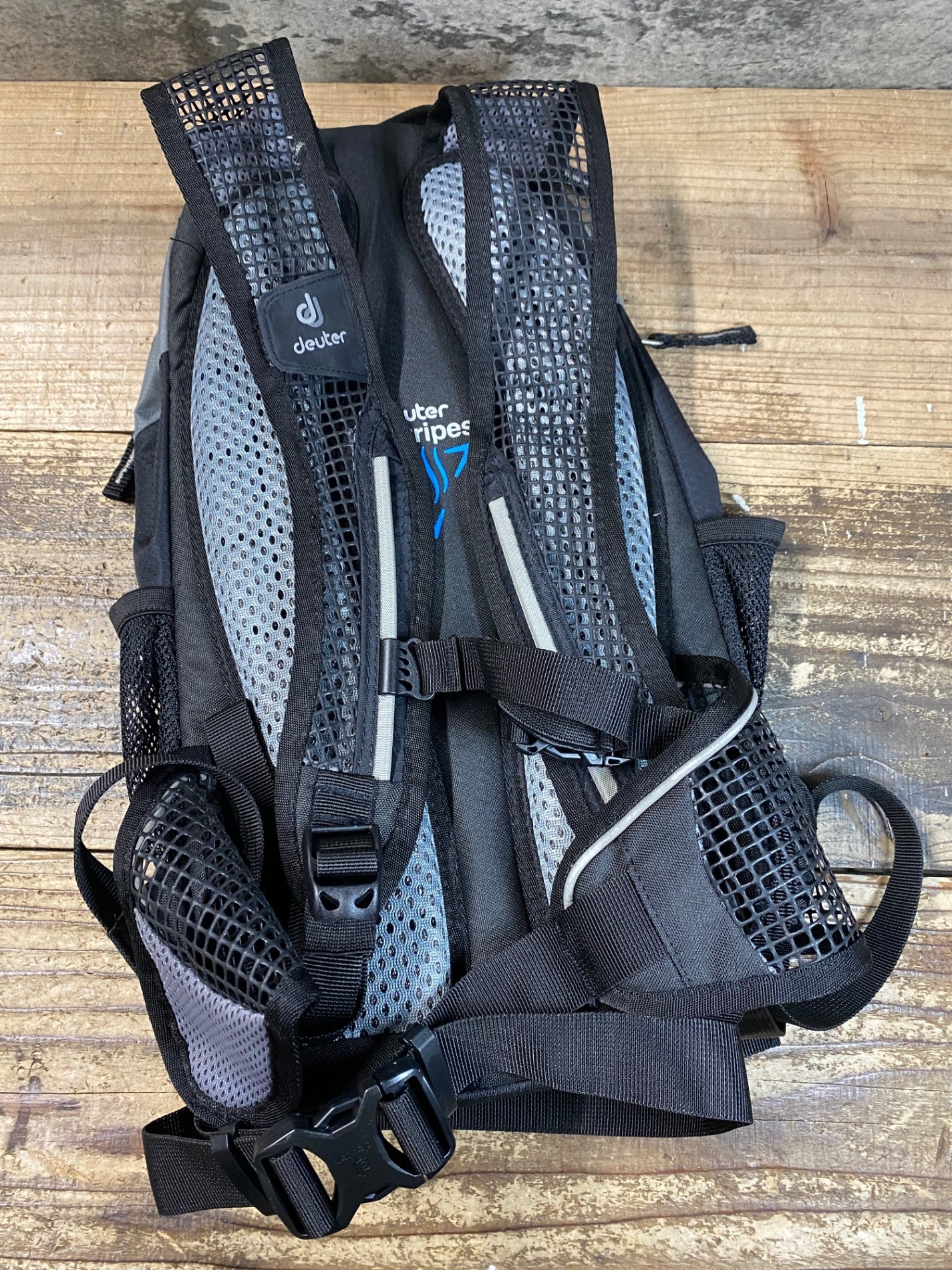 JN472 ドイター deuter RACE リュック バックパック 黒 – BICI AMORE