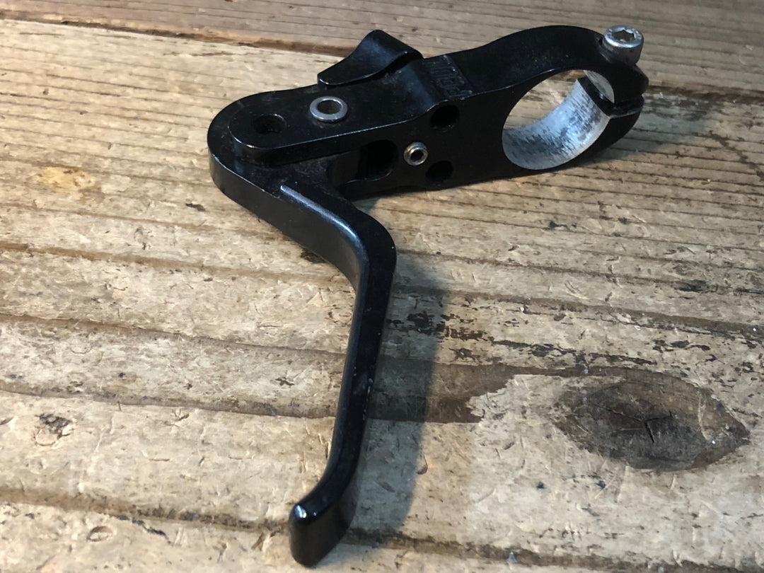 JS615 ポールコンポーネント PAUL COMPONENT duplex lever 2本引き ブレーキレバー 黒 Φ22.2