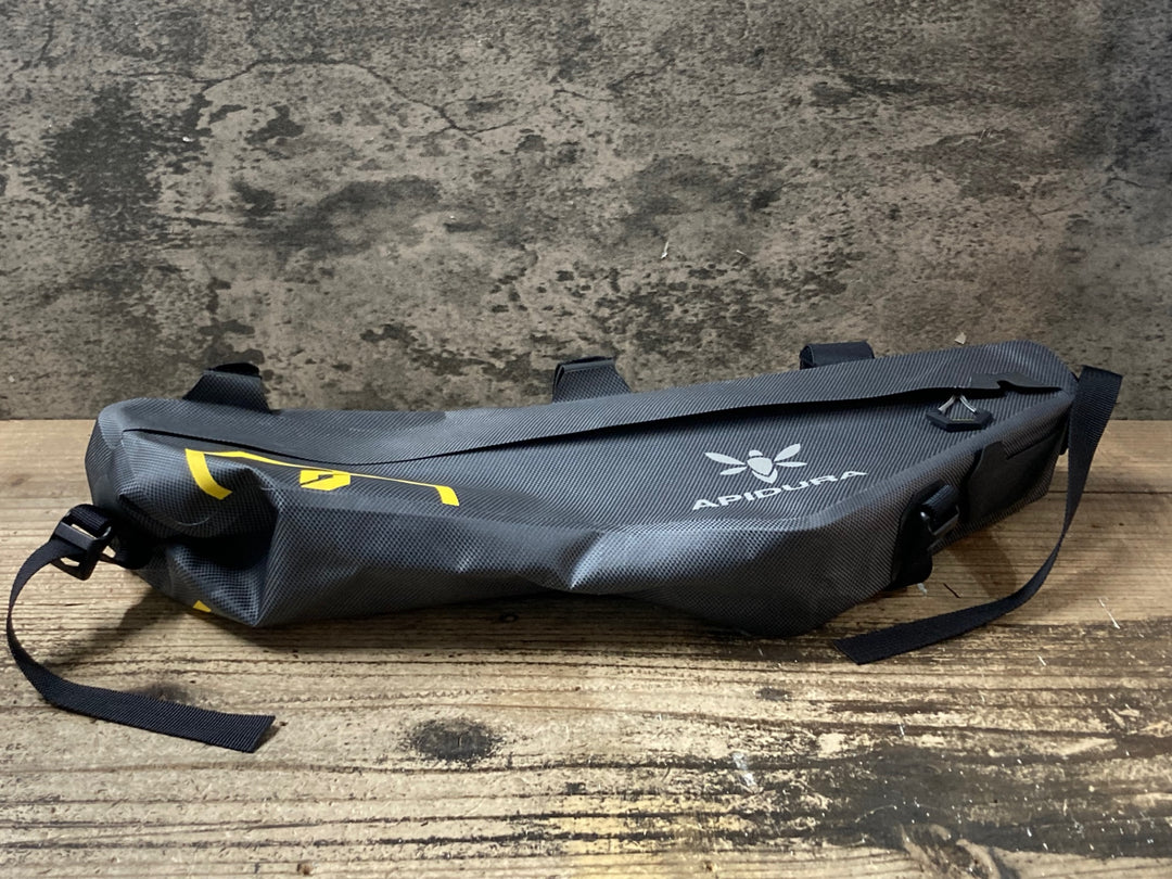 JX816 アピデュラ APIDURA エクスペディション フレームパック 3L